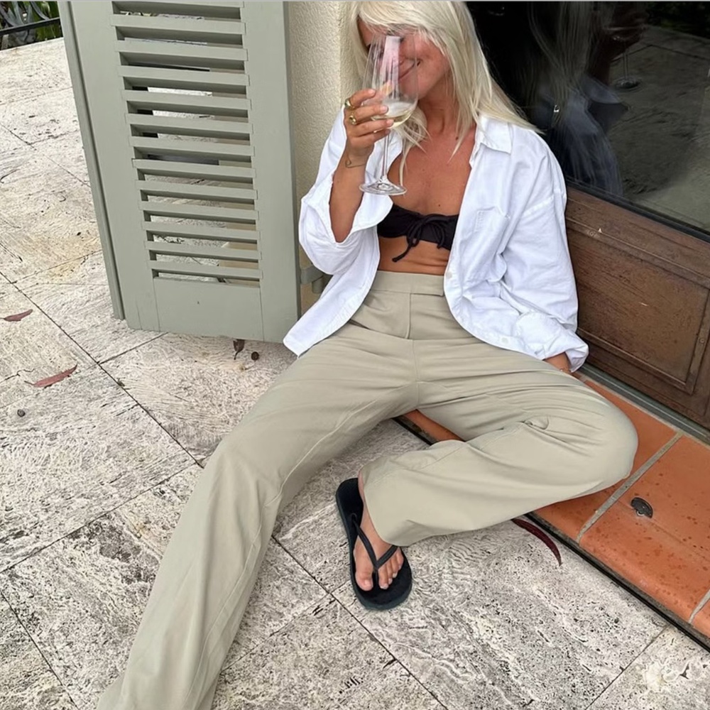 Djerf Avenue First Choice Pants Greige